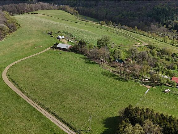 2nd image of 294 Sprankle Rd