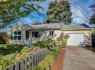 1117 SE Walnut St, Hillsboro, OR 97123