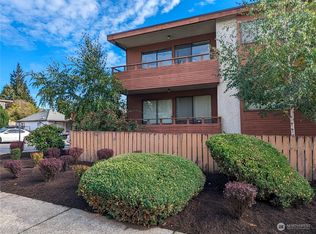 4326 Whitman Ave N, Seattle, WA 98103