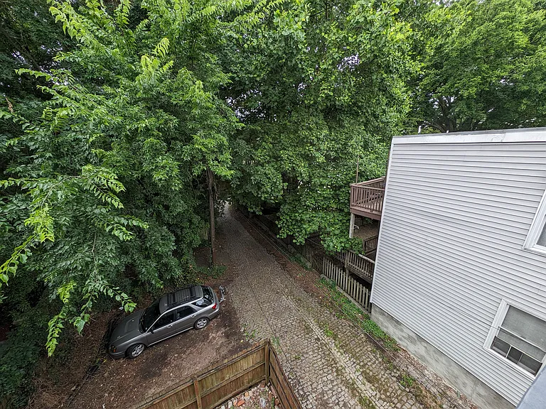 2115 E Marshall St #A — Photo 30
