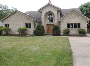 2427 Covert Rd, Glenview, IL 60025