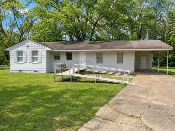 141 Wildwood Cir, Jackson, MS 39212