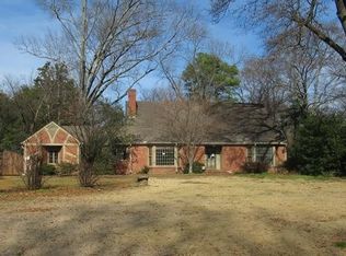 4286 Poplar Ave, Memphis, TN 38117