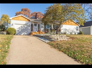 506 NE 55th St, Kansas City, MO 64118