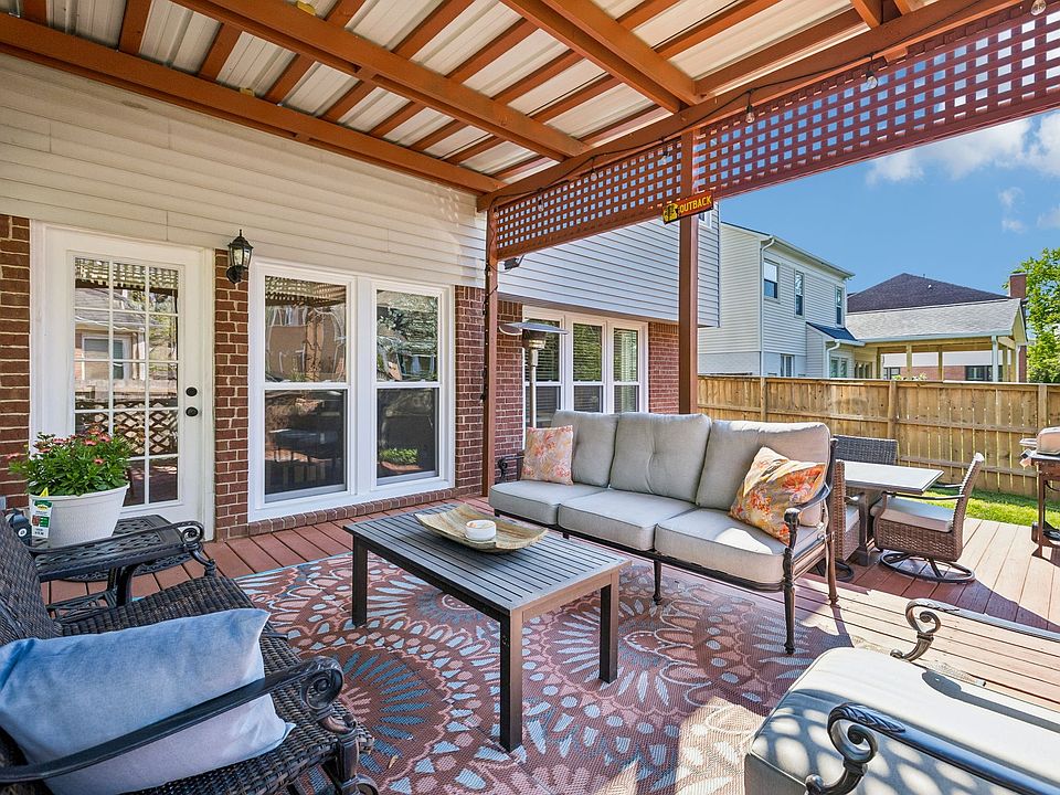 1st image of 367 Glendower Pl