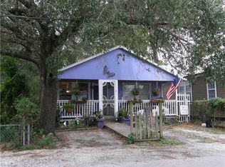 252 Sycamore St, Bay Saint Louis, MS 39520