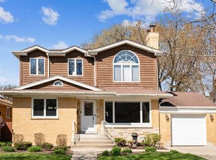 3944 Johnson Ave, Western Springs, IL 60558