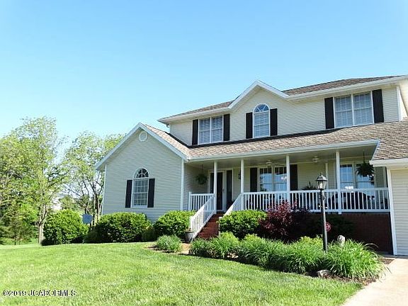 4th image of 2741 Foxdale Dr