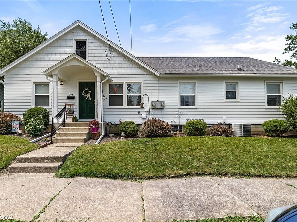 1st image of 561 Cherry St