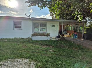 1140 Navajo Ave, Lehigh Acres, FL 33936