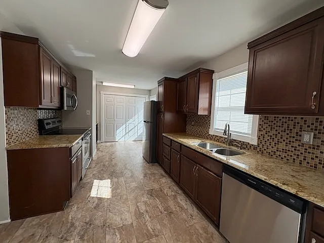 125 Azalea Rd — Photo 6