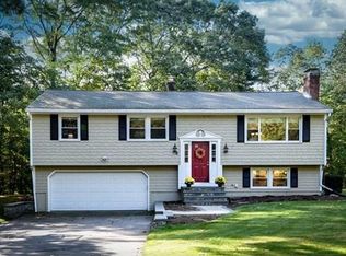 4 Briarcliff Dr, Hopkinton, MA 01748