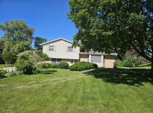 4355 Cherokee Dr, Brookfield, WI 53045
