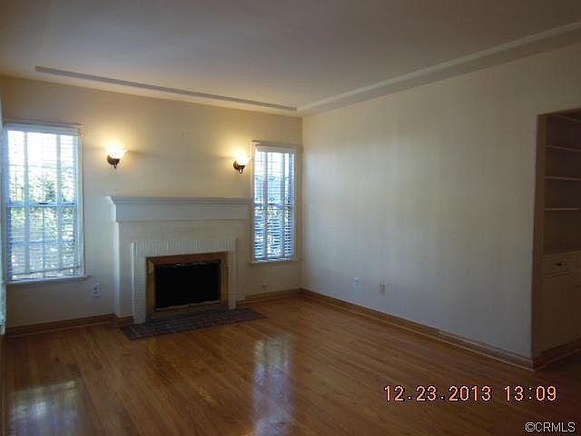 1st image of 432 W Hillsdale St