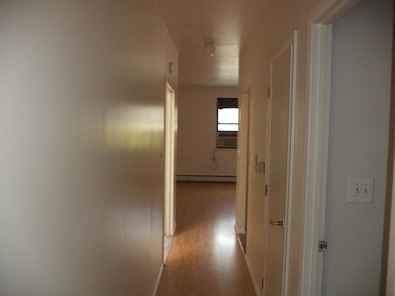 5th image of 373 Cumberland St