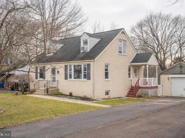 186 Maple Ave, Collegeville, PA 19426