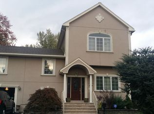 77 S Ashby Ave, Livingston, NJ 07039