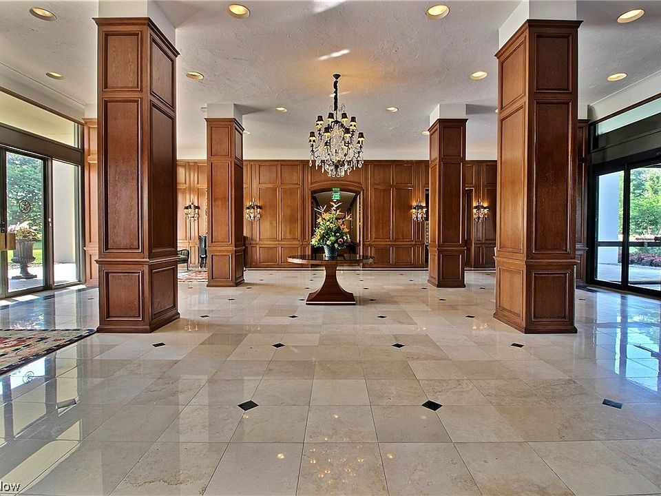 1 Bratenahl Pl Cleveland, OH Zillow Apartments for Rent in Cleveland