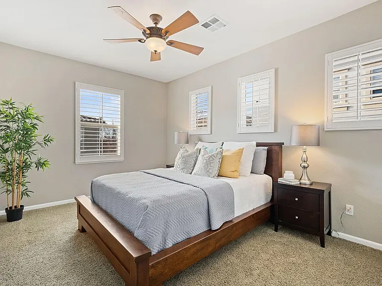 325 Casselino Dr — Photo 10