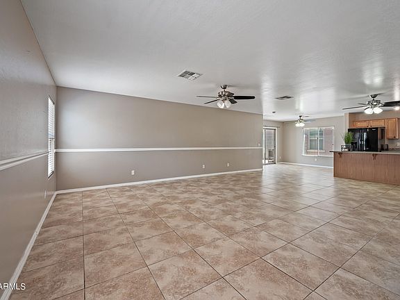 3rd image of 39215 N KELLEY Circle