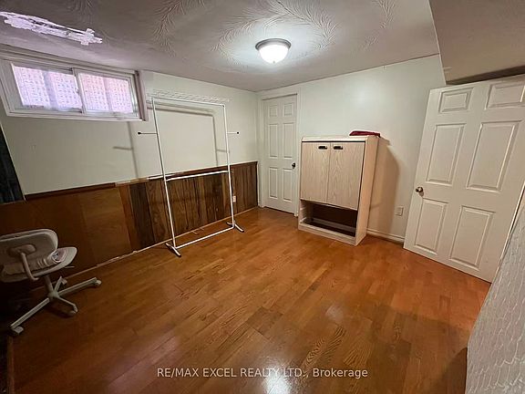 5th image of 292 Huntsmill Blvd #Basement