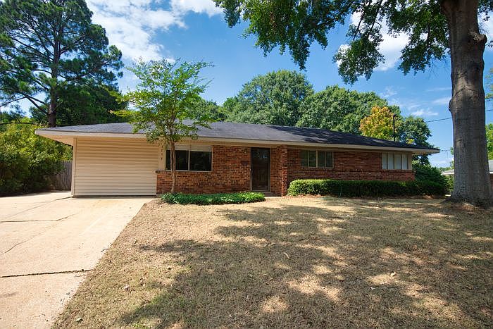 1st image of 3758 Willow Lane Dr