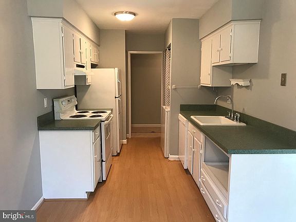 4th image of 200 Campbell Cir #E-24