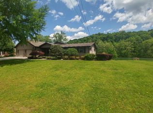 518 Riverside Dr, Clinton, TN 37716
