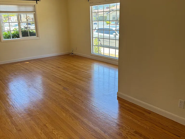 704 7th Ave #700 — Photo 9