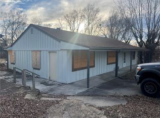 1125 Elizabeth St, Liberty, MO 64068