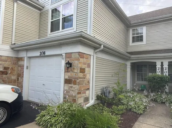 208 Lenox Ct #208, Carol Stream, IL 60188