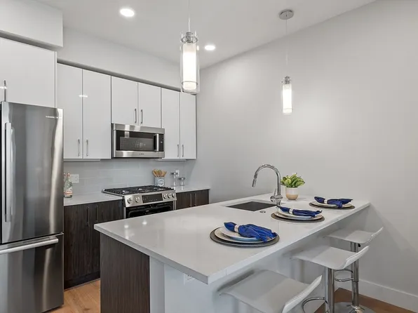 124 Highland Ave #101, Somerville, MA 02143
