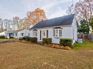 25 E Canton Cir, Springfield, MA 01104