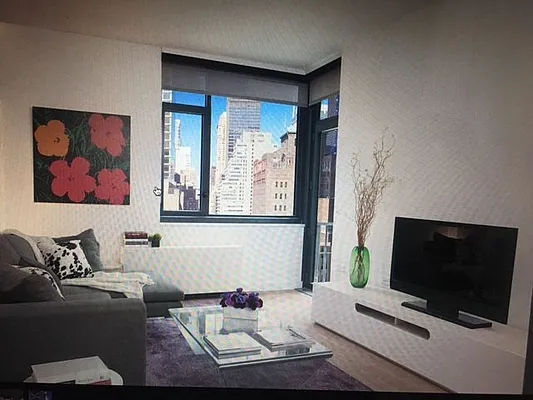 Rented by Area New York | media 29