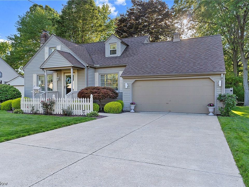 1st image of 3258 Hermosa Dr