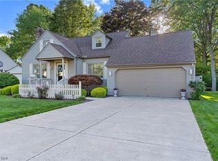 3258 Hermosa Dr, Youngstown, OH