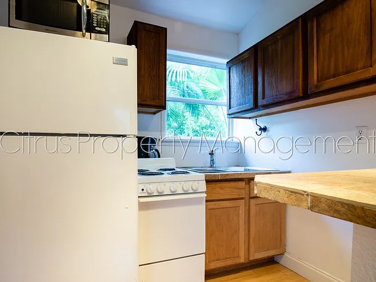 1840 Baylarian Blvd — Photo 29