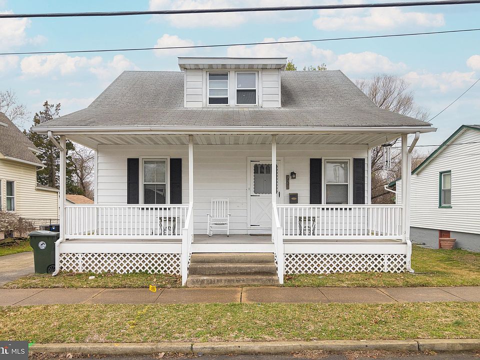 1st image of 728 Lincoln Ave