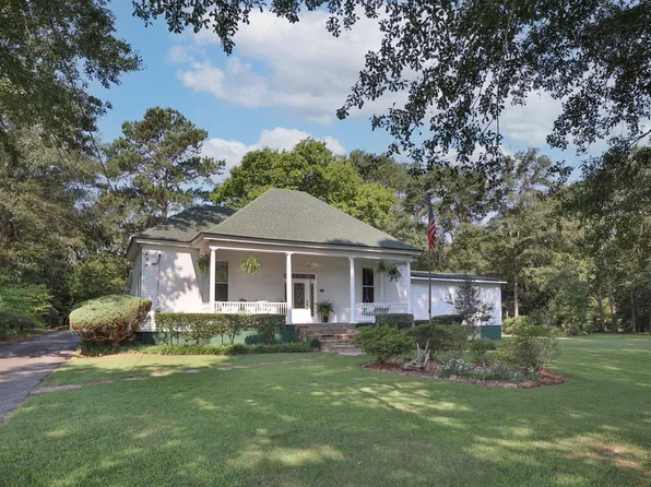 303 N Williams Ave, Pine Mountain, GA 31822