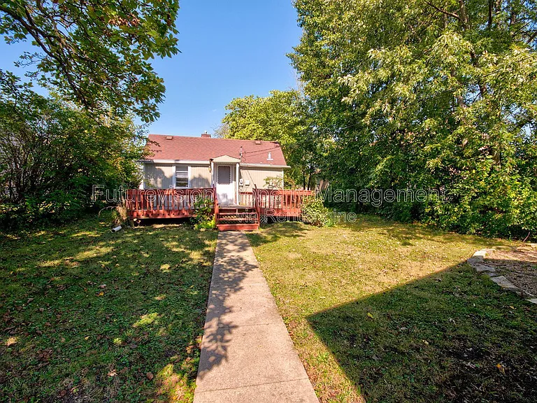 1704 Belleview Ave — Photo 9