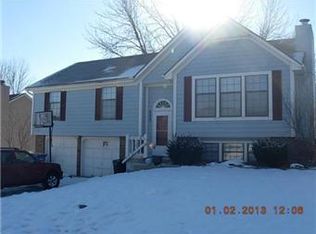 408 SE Mount Vernon Dr, Blue Springs, MO 64014