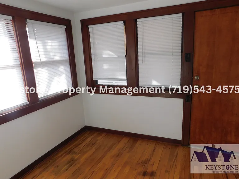 1233 Berkley Ave — Photo 13