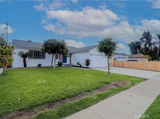 1009 Fairlawn St, Santa Ana, CA 92703