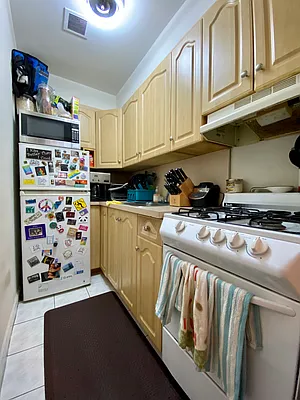 Rented by Bohemia Realty Group | media 22