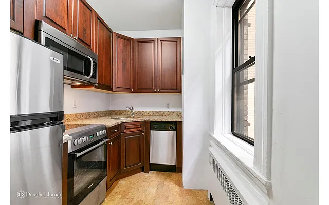 Rented by Douglas Elliman | media 3