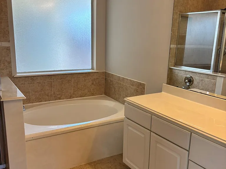 22531 Goss Spring Ct — Photo 15