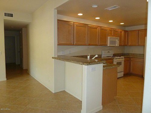 3rd image of 20121 N 76th St Unit 1029
