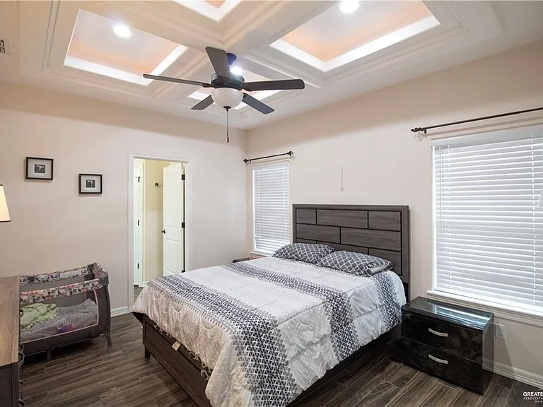 2901 E Imperial Oaks Dr — Photo 7