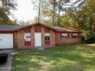1617 Riverside Dr, Gautier, MS 39553