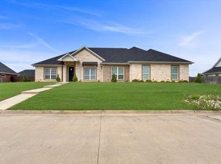 1005 Stone Bridge St, Mt Pleasant, TX 75455